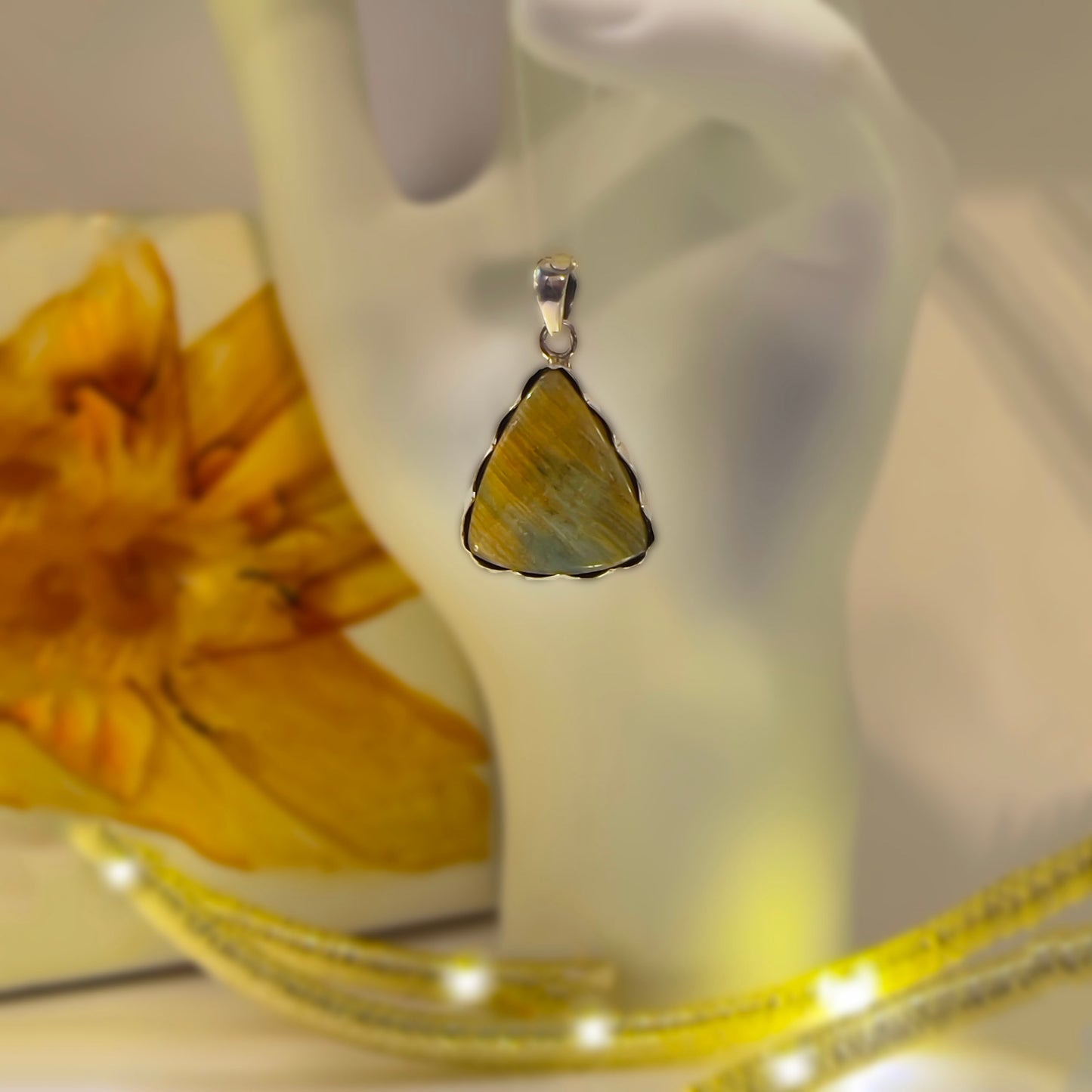 Nellite Pendant